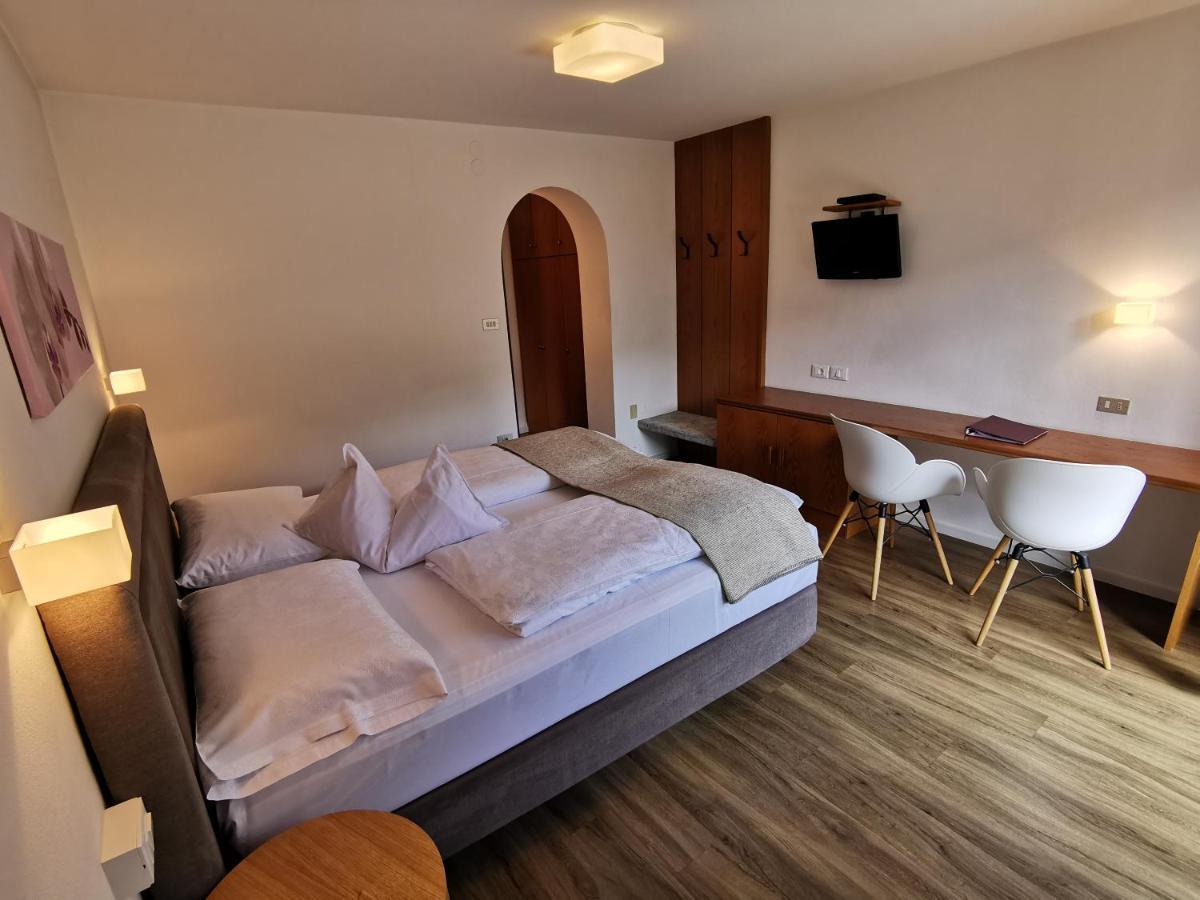 Garni Weghueb Bed & Breakfast Rabla Ngoại thất bức ảnh