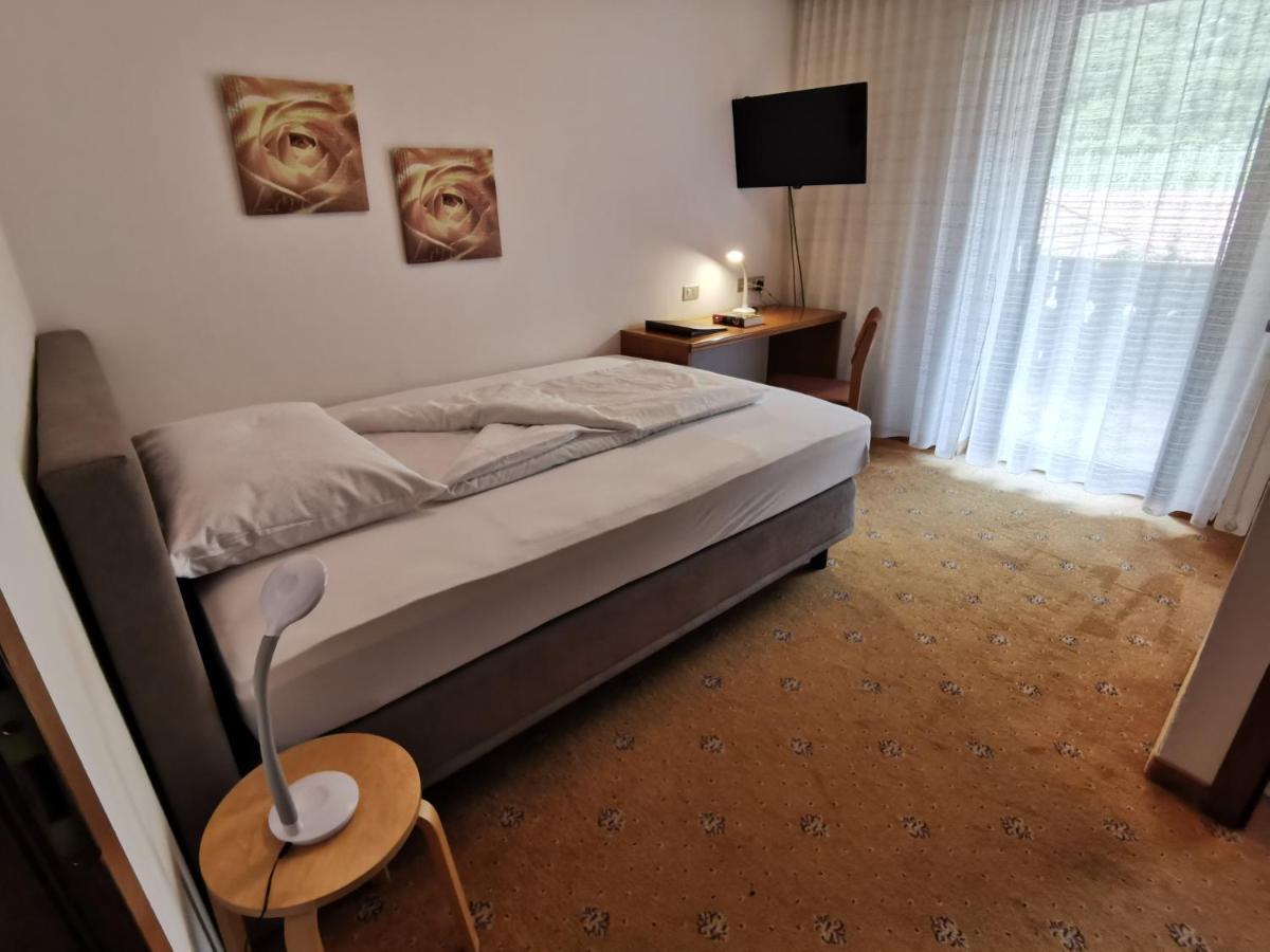 Garni Weghueb Bed & Breakfast Rabla Ngoại thất bức ảnh