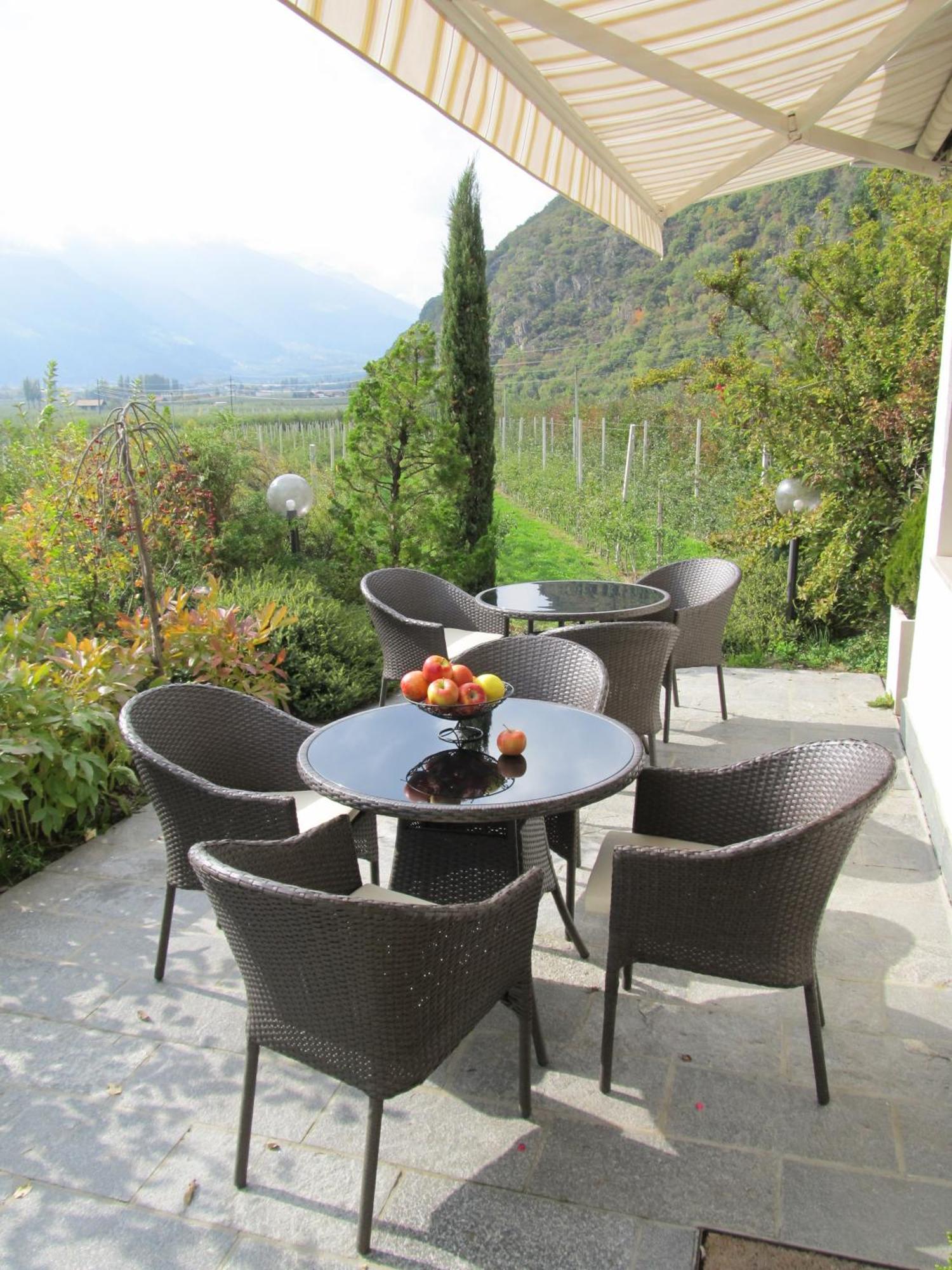 Garni Weghueb Bed & Breakfast Rabla Ngoại thất bức ảnh