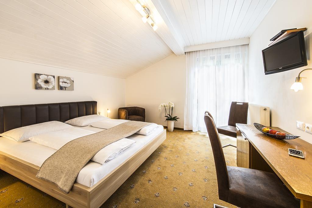 Garni Weghueb Bed & Breakfast Rabla Ngoại thất bức ảnh